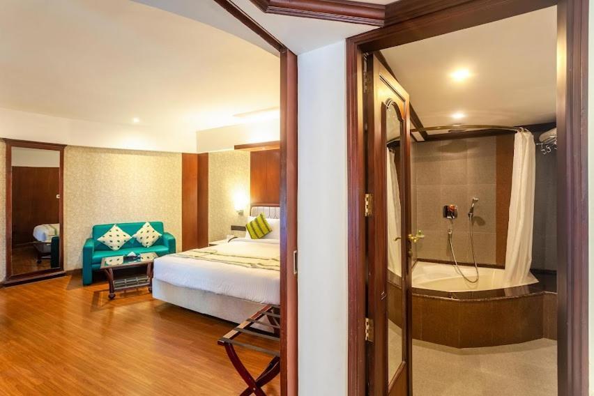 Residency Tower Hotel Thiruvananthapuram Exterior photo