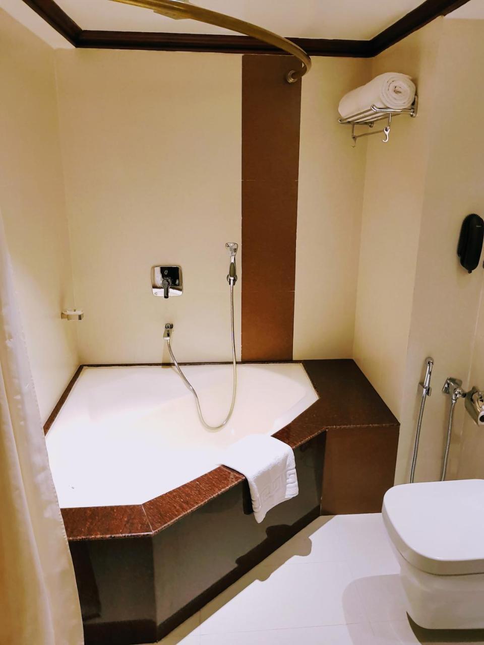 Residency Tower Hotel Thiruvananthapuram Exterior photo